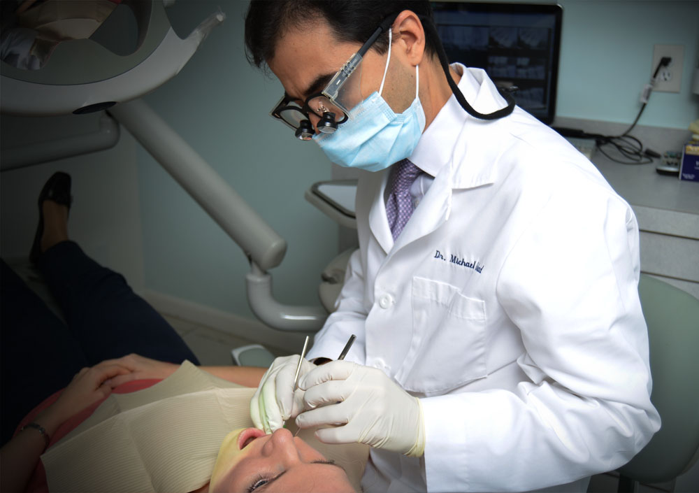 Dr. Michael H. Reshad provides oral surgery services.